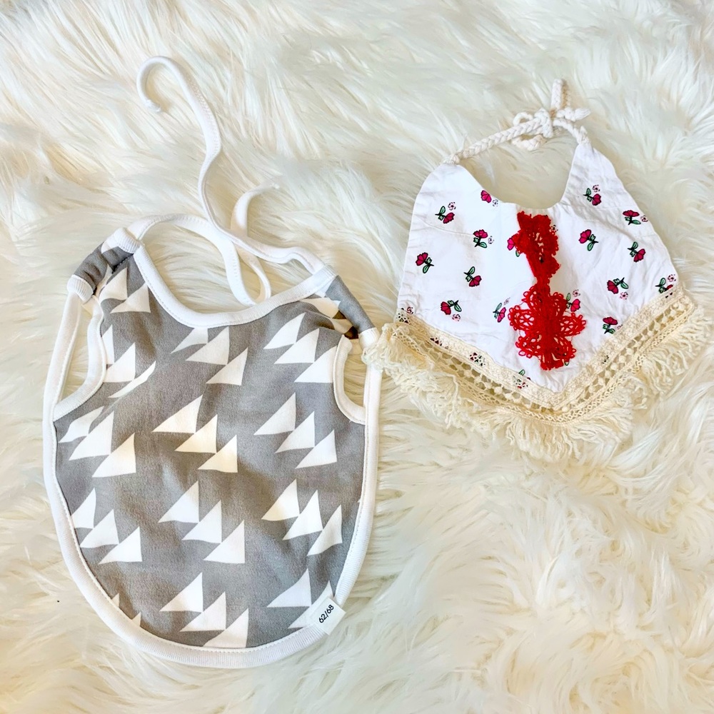 Set of Bibs